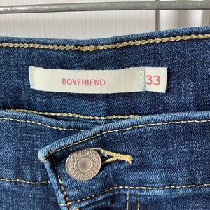 Levi’s boyfriend jeans sz 33